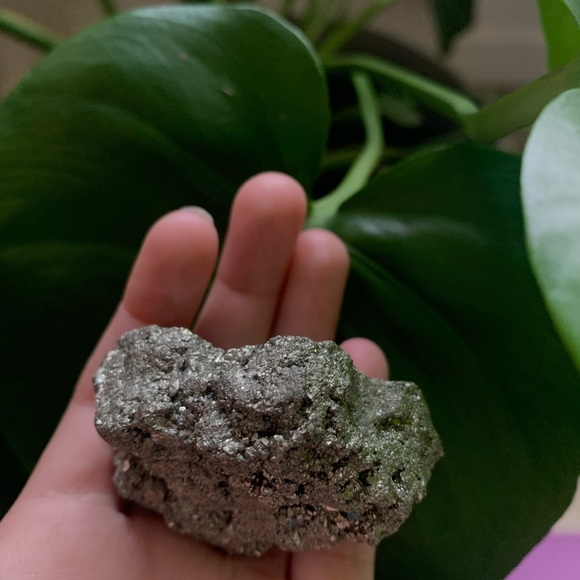 Crystal - Picture 3 of 4